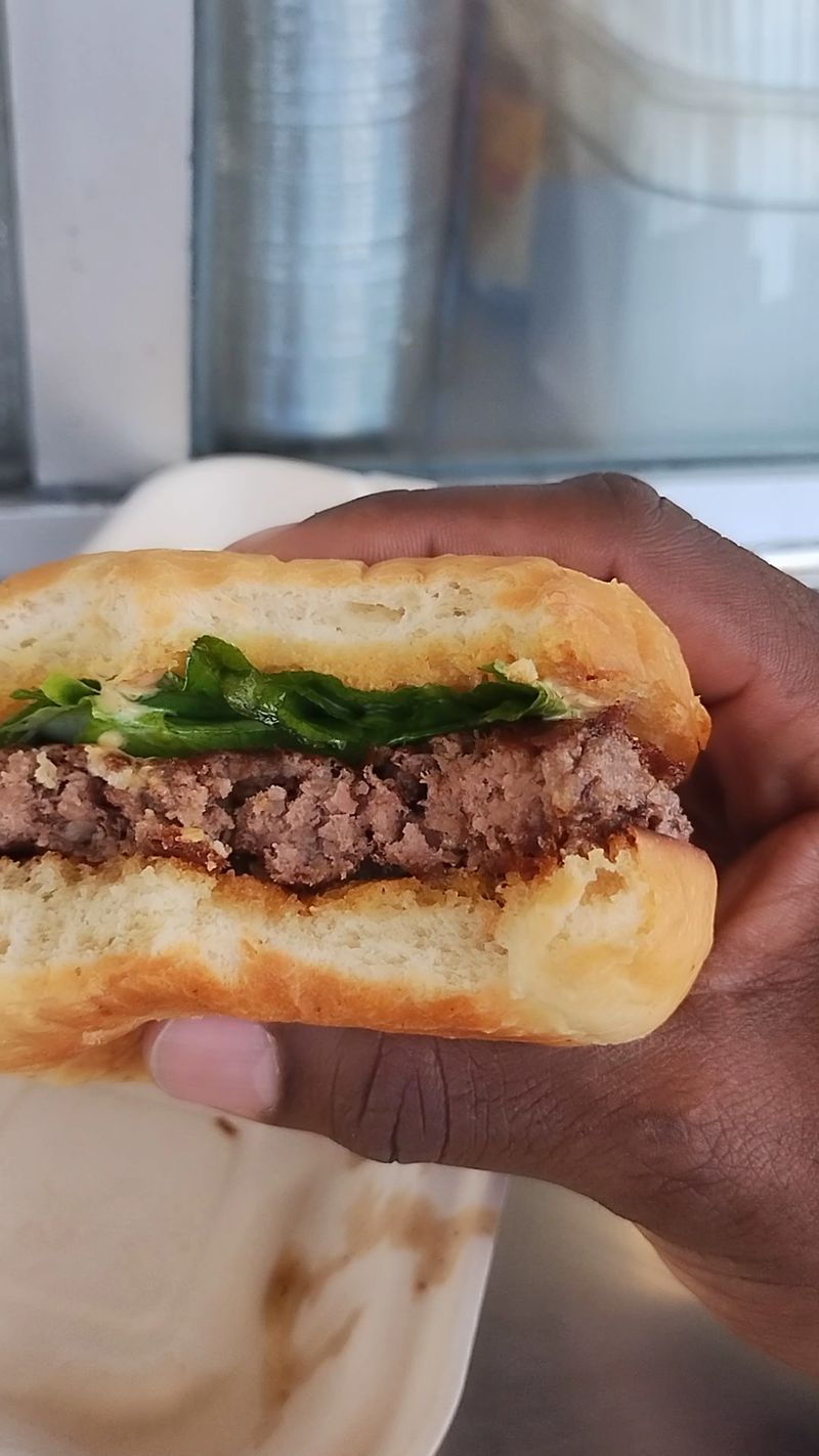 Beep's Burgers – San Francisco