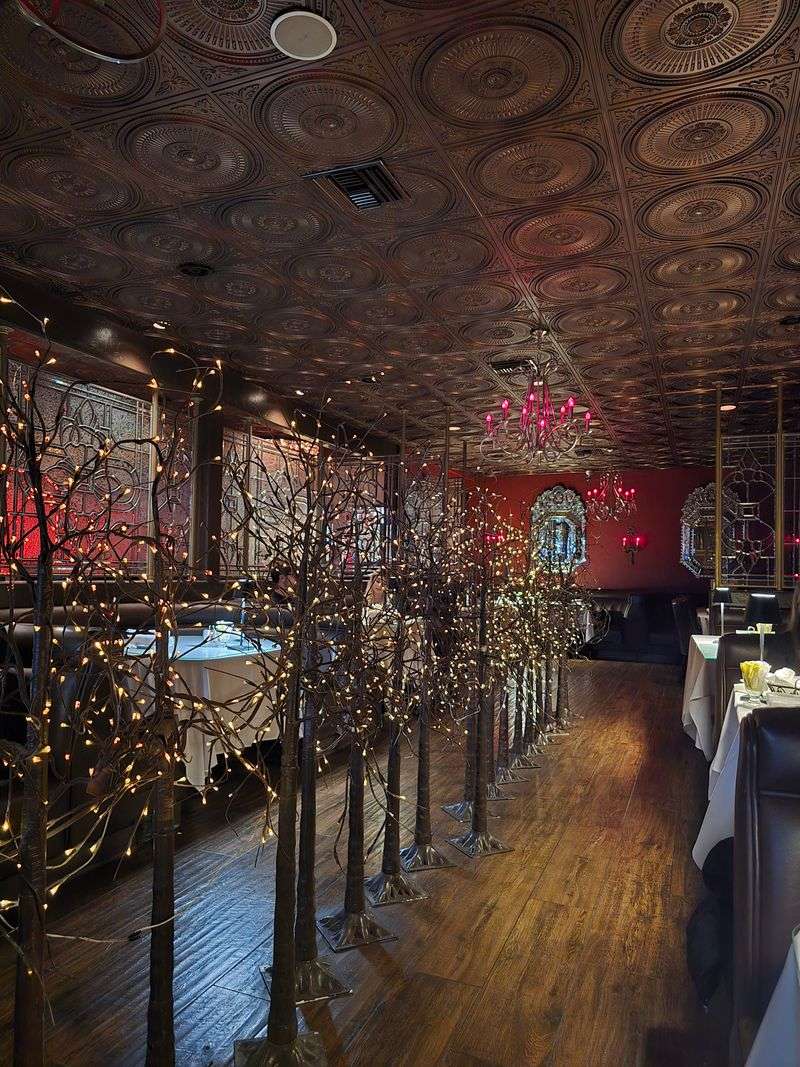 Positive Reviews Highlight Flavor And Presentation