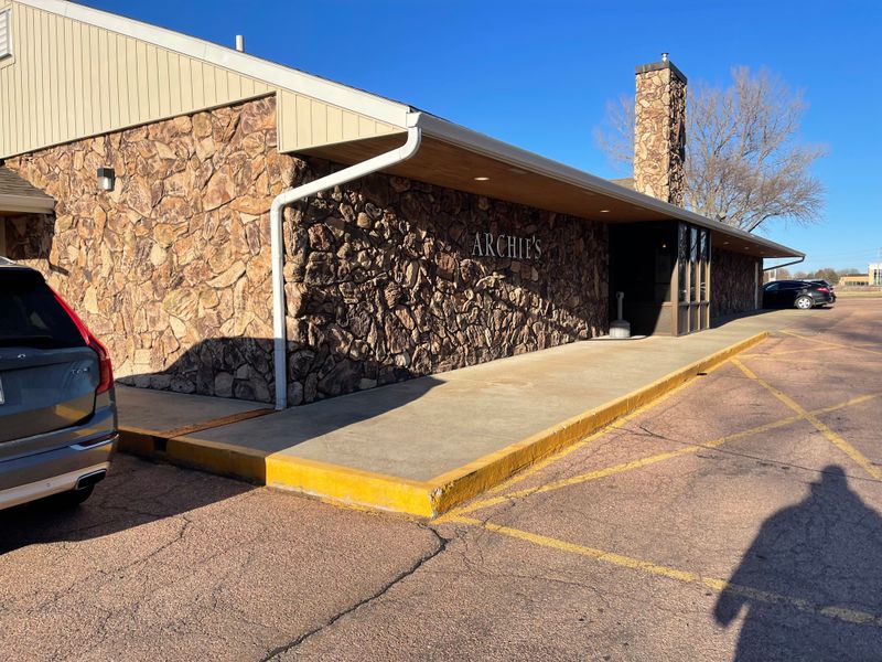 Iowa Steakhouses Tucked Away In Plain Sight Serving Exceptional Beef - Decor Hint Archie's Waeside