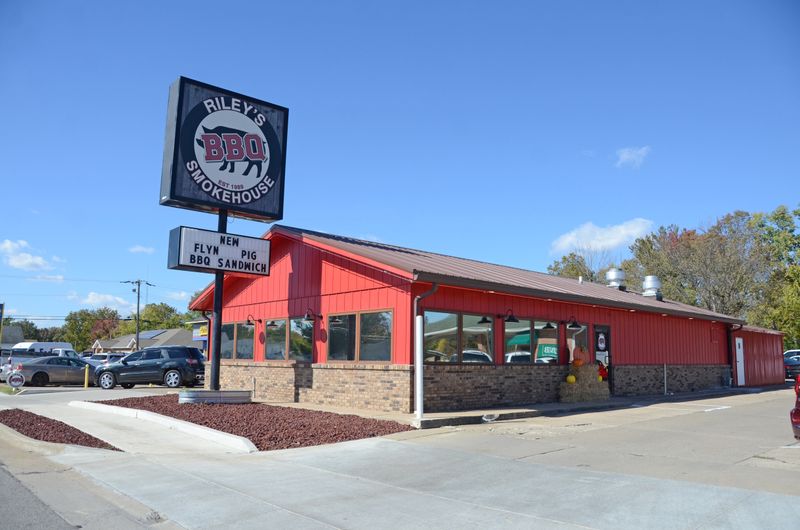 Riley's Smokehouse