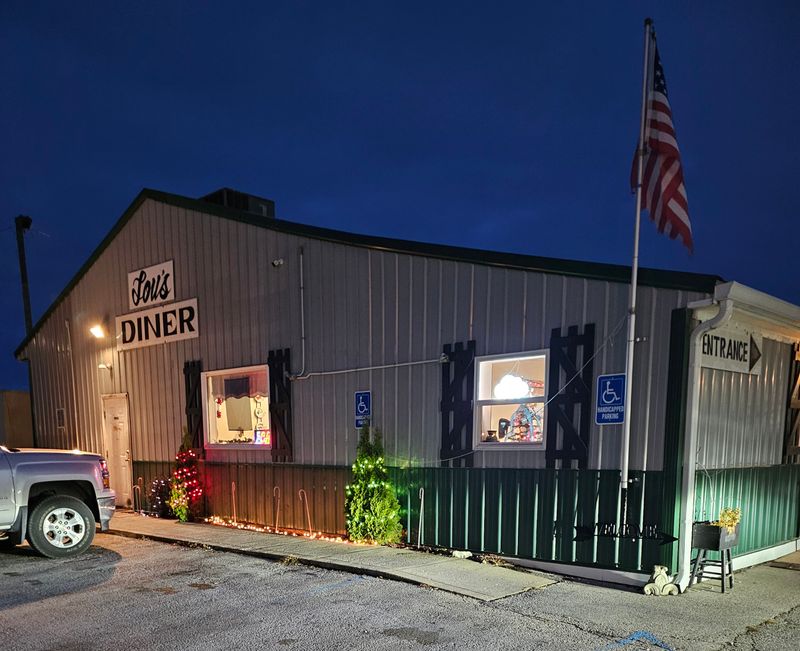 Lou’s Diner