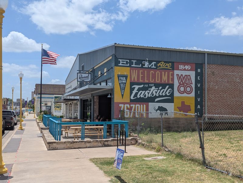 Cozy Georgia Restaurants That Feel Just Right On A Rainy Day - Decor Hint Revival Eastside Eatery