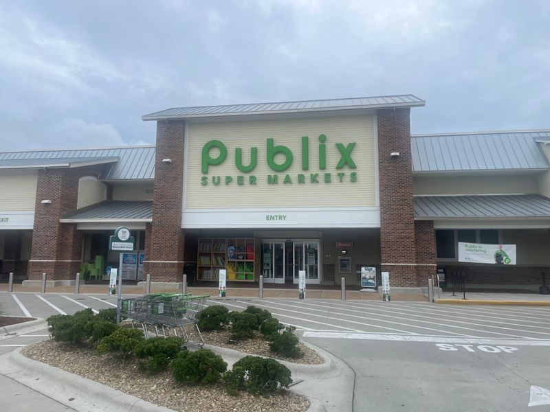 These 14 Georgia Fried Chicken Spots Are Public Knowledge For A Reason - Decor Hint Publix Deli Fried Chicken