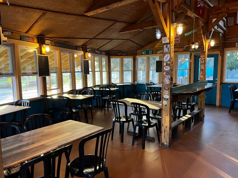 Ocracoke Oyster Company