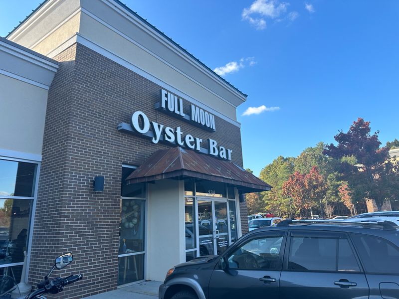 The Full Moon Oyster Bar, Southern Pines