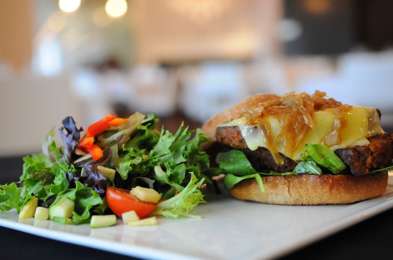 12 Iowa Cafés Serving Scratch Cooking And Sacred Pie - Decor Hint The Class Act