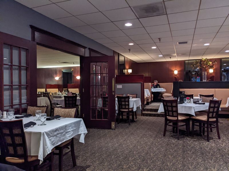 Iowa Steakhouses Tucked Away In Plain Sight Serving Exceptional Beef - Decor Hint Trostel's Greenbriar