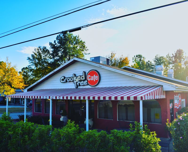 These 16 Georgia Hole In The Wall Restaurants Are Worth The Stop - Decor Hint Crooked Tree Diner
