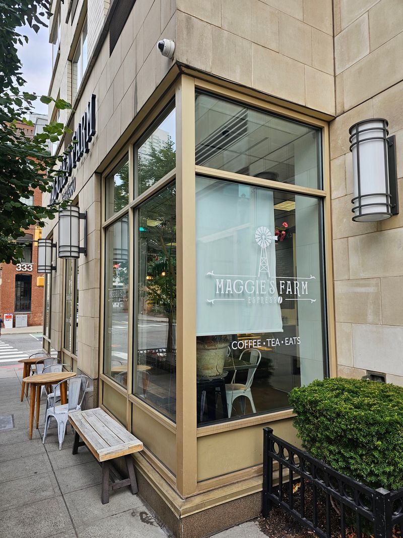 17 Georgia Diners With Southern Dishes That Linger Long After The Last Bite - Decor Hint Maggie's Farm Espresso