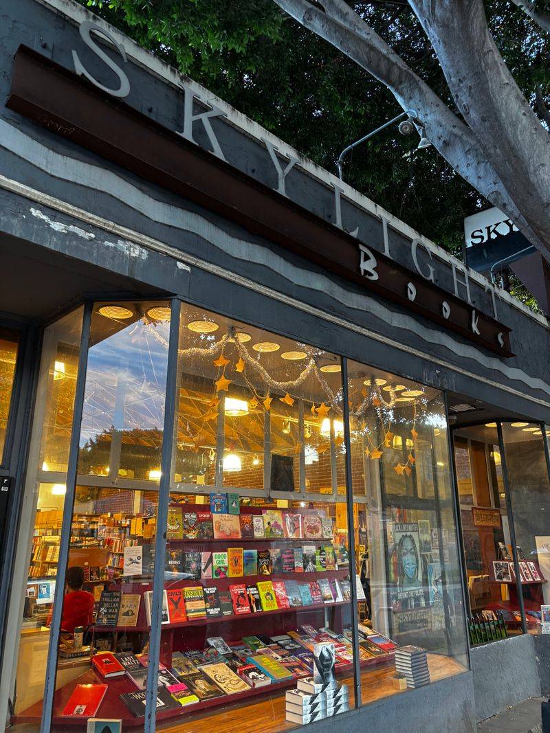14 Massive Bookstores Across California Where You Can Happily Get Lost For Hours - Decor Hint Skylight Books