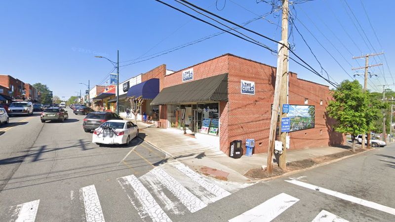 A Delightful North Carolina Town That Feels Straight Out Of A Postcard - Decor Hint Rutherford County Visual Arts Center