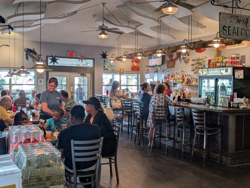 This Winter Hunt on Jekyll Island Is Turning Georgia Visitors Into Treasure Seekers - Decor Hint Local Restaurants Benefit from Increased Winter Visitors