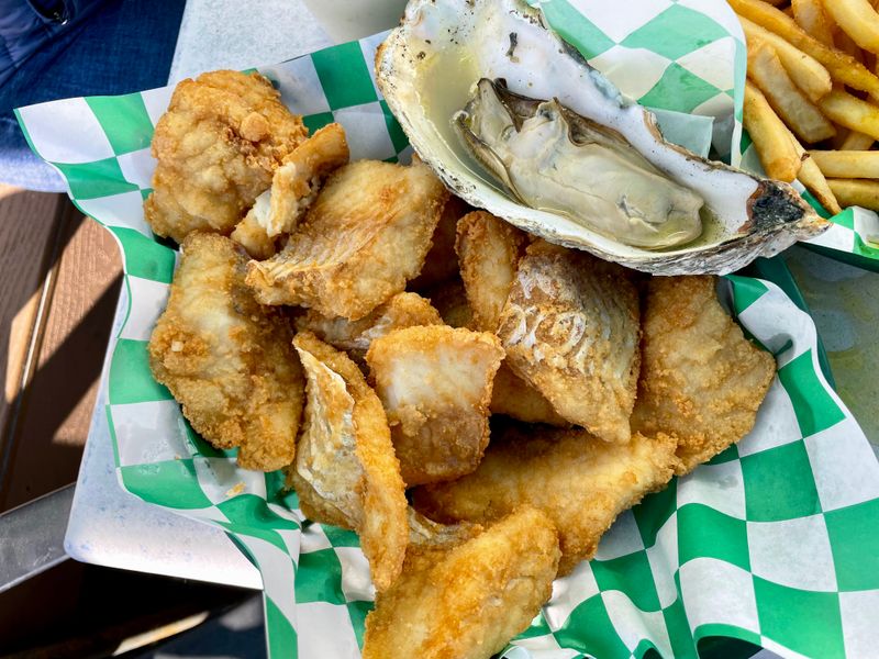 Tognazzini's Dockside Too - Morro Bay