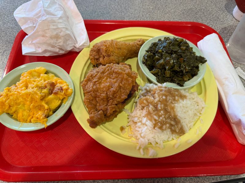 If You Ask A Georgia Local Where To Eat, This Is The List 14 Food Spots They Love - Decor Hint Bears Den