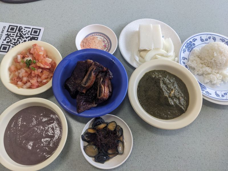 Helena's Hawaiian Food