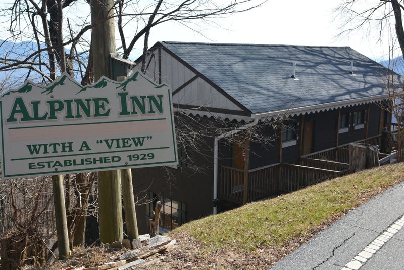 Alpine Inn