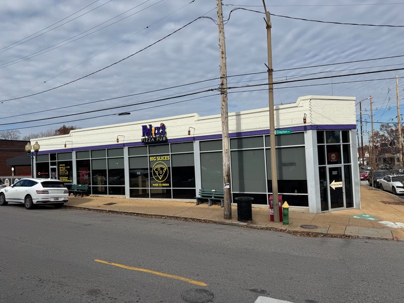 Missouri Pizza Spots Proving Simple Can Be Delicious - Decor Hint Felix's Pizza Pub