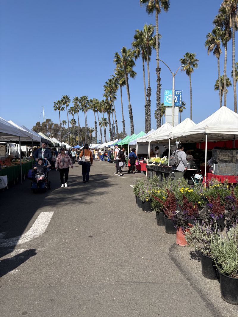 15 California Farmers Markets You'll Want To Visit This Season - Decor Hint Long Beach Farmers Market