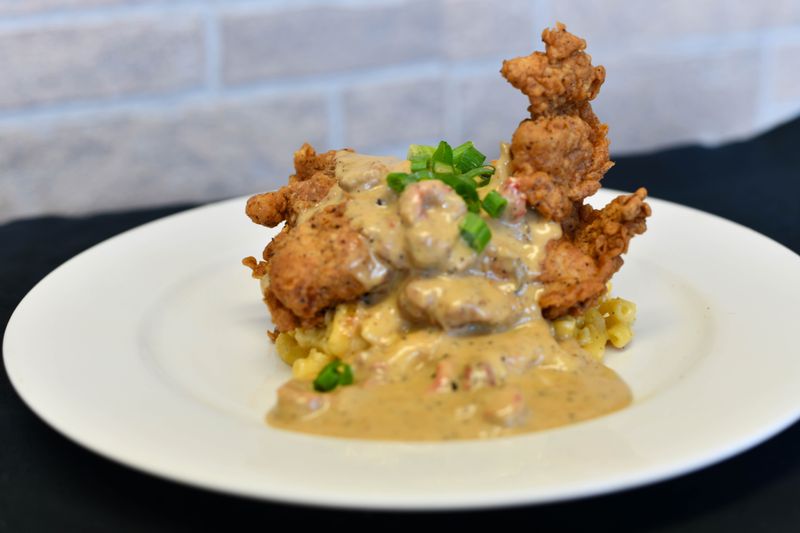 13 Louisiana Soul Food Spots That Serve Tradition On Every Plate - Decor Hint Heard Dat Kitchen