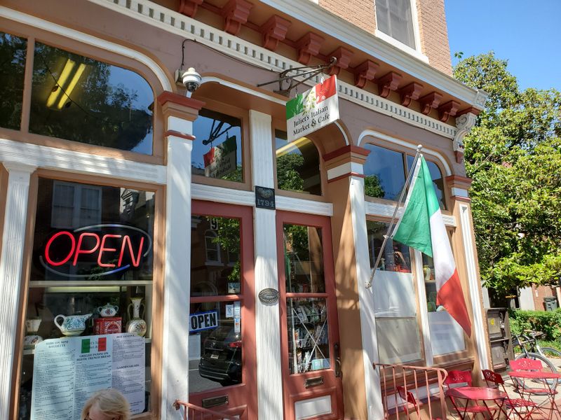 Juliet's Italian Market And Café