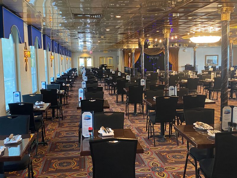 Southern Cuisine Served Onboard