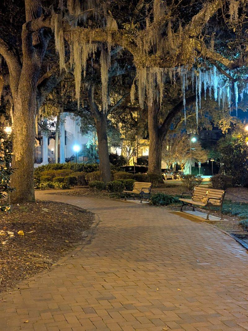 Locals Swear These 15 Haunted Georgia Ghost Tours Are The Real Deal - Decor Hint Savannah Ghost Walking Tour