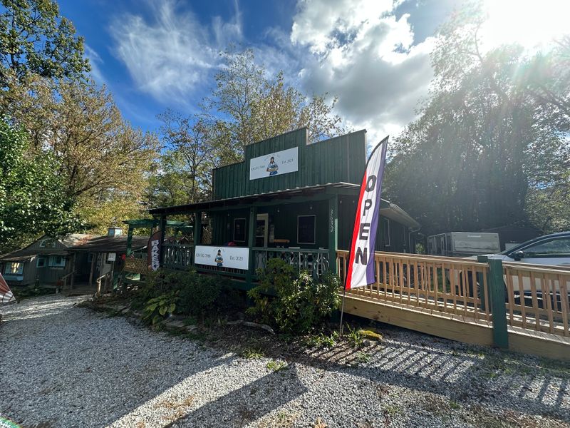 North Carolina's Pie Shops Serving Up Homemade Magic - Decor Hint Pies By Di, Hendersonville