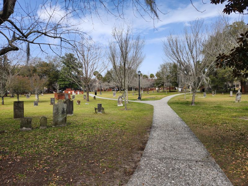 Locals Swear These 15 Haunted Georgia Ghost Tours Are The Real Deal - Decor Hint Colonial Park Cemetery Midnight Tour
