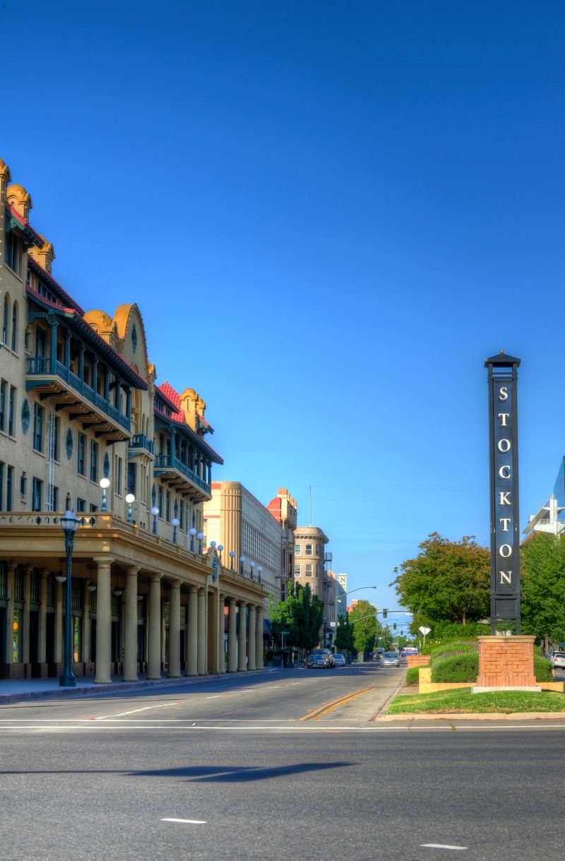 These 12 California Towns Are So Affordable, Living On Social Security Actually Works - Decor Hint Stockton