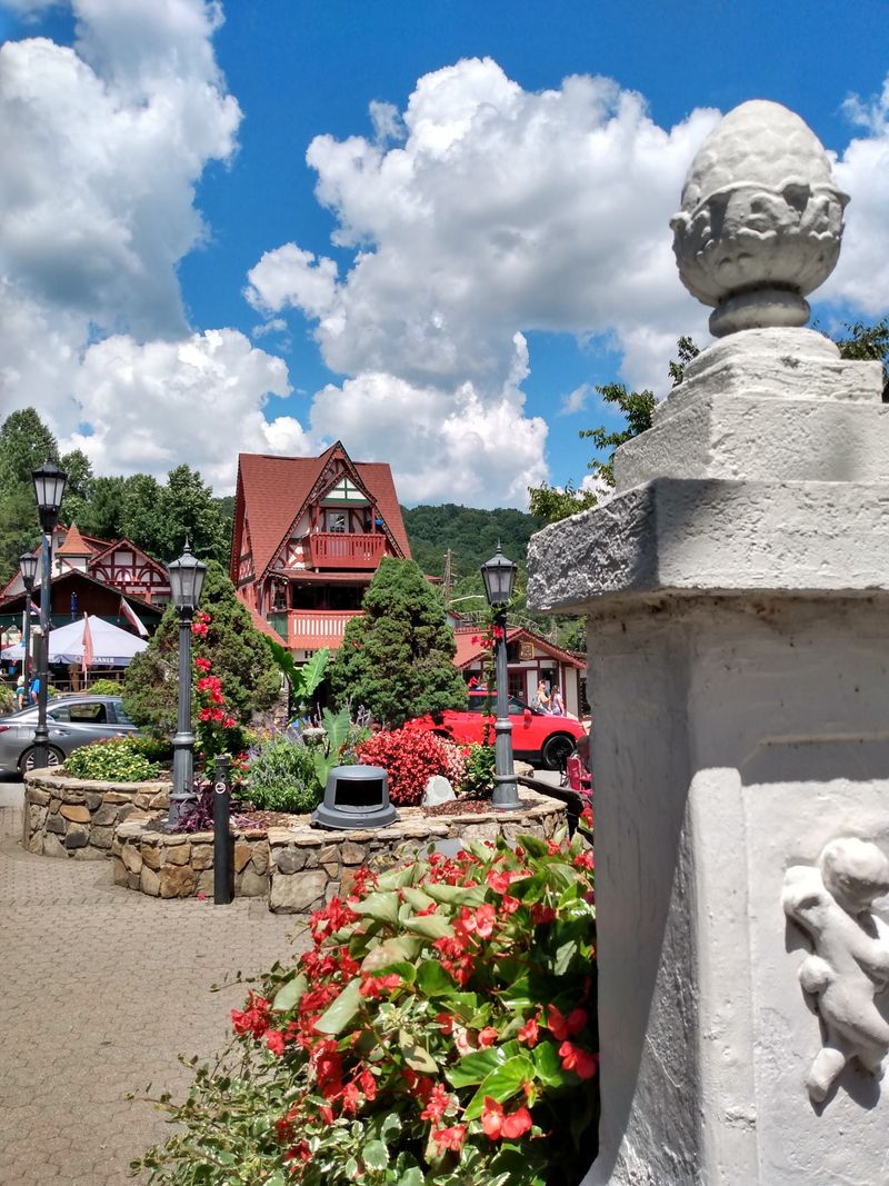 The Prettiest Georgia Towns To Explore When The Crowds Are Gone - Decor Hint Helen