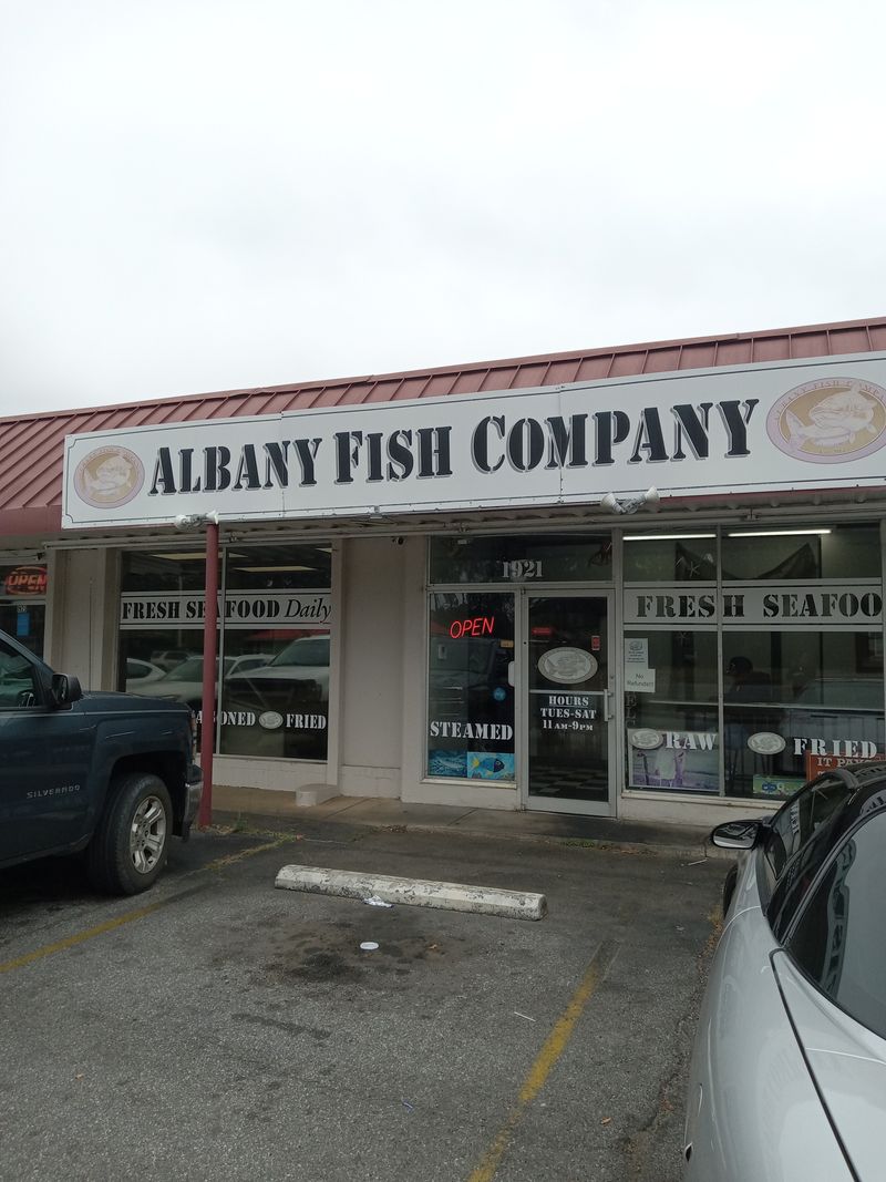15 Fried-Fish Sandwiches In Atlanta Georgia Locals Swear By - Decor Hint Albany Seafood Company (Atlanta)