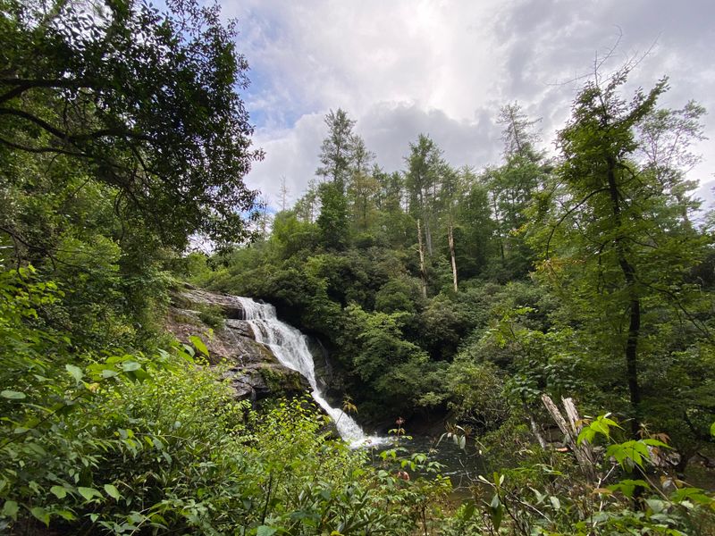 These North Carolina Places Are Local Treasures You Might Miss - Decor Hint Secret Falls