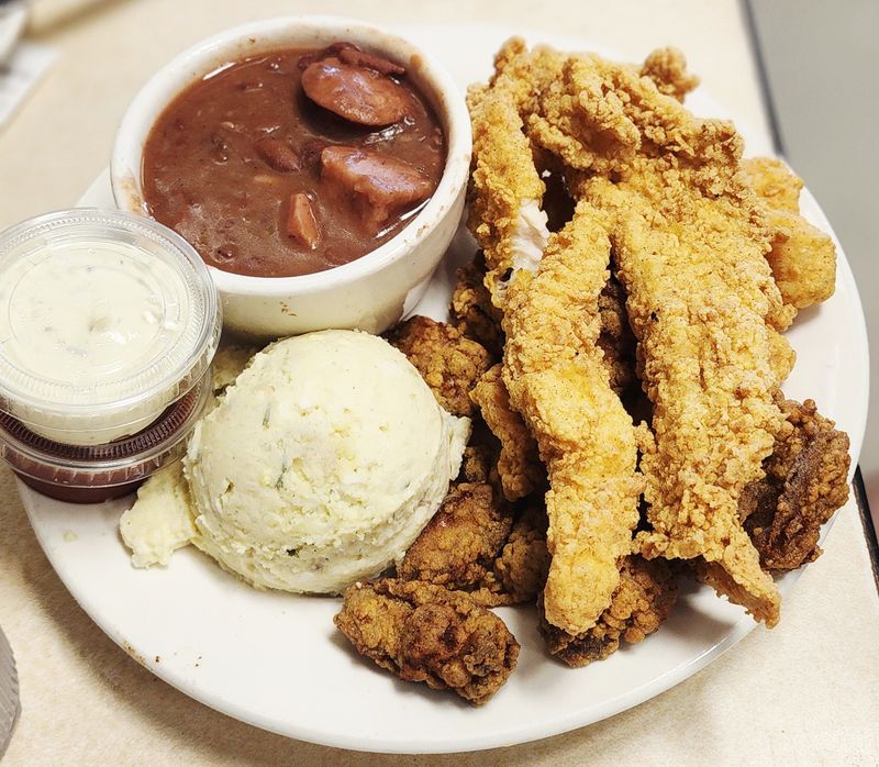 Louisiana's Local-Approved Soul Food Restaurants You Can't Miss - Decor Hint Mother's Restaurant