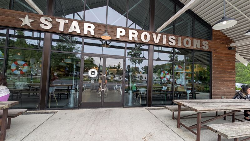Star Provisions Pizzeria