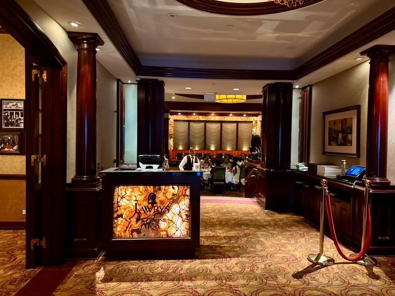 This California Steakhouse Has Been Drawing Long Drives For Prime Rib Dinner For Eight Decades - Decor Hint Annual Beef Bowl Tradition Since 1956