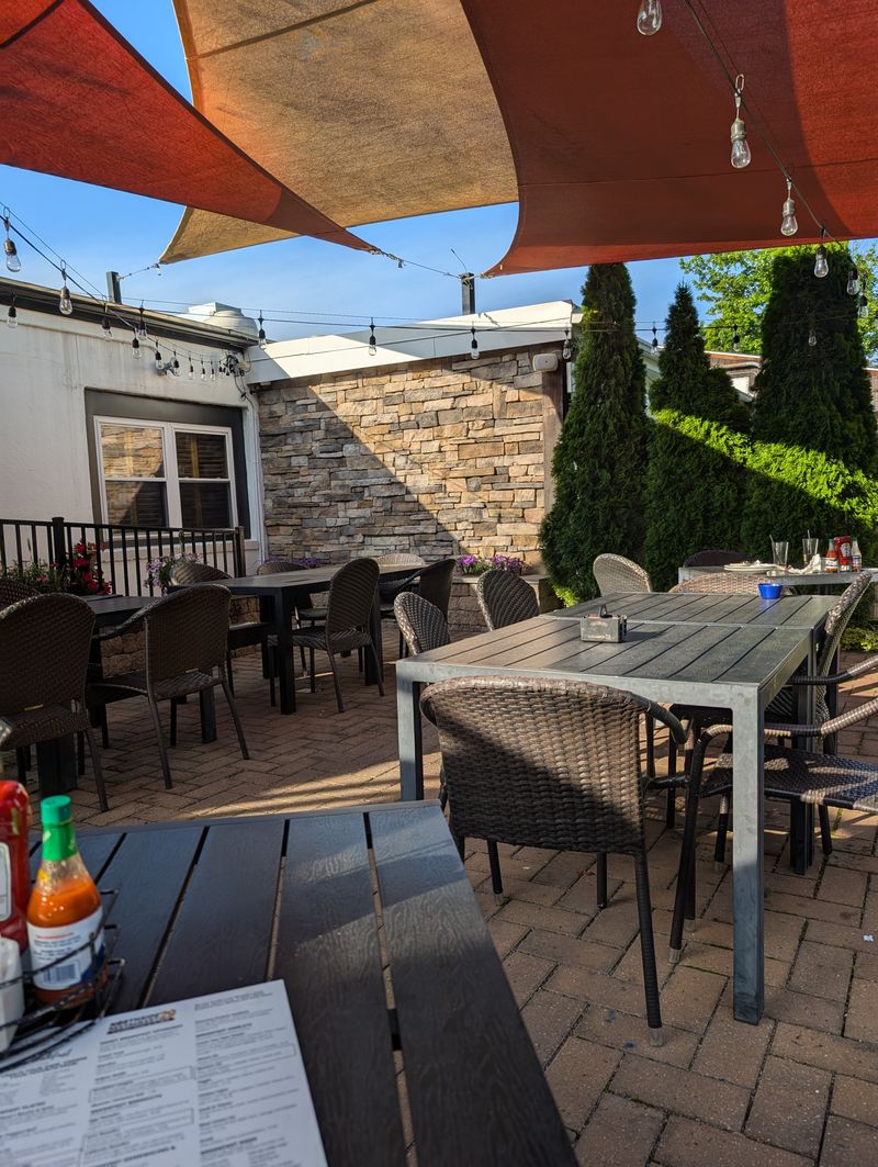 17 Georgia Diners With Southern Dishes That Linger Long After The Last Bite - Decor Hint Northside 29