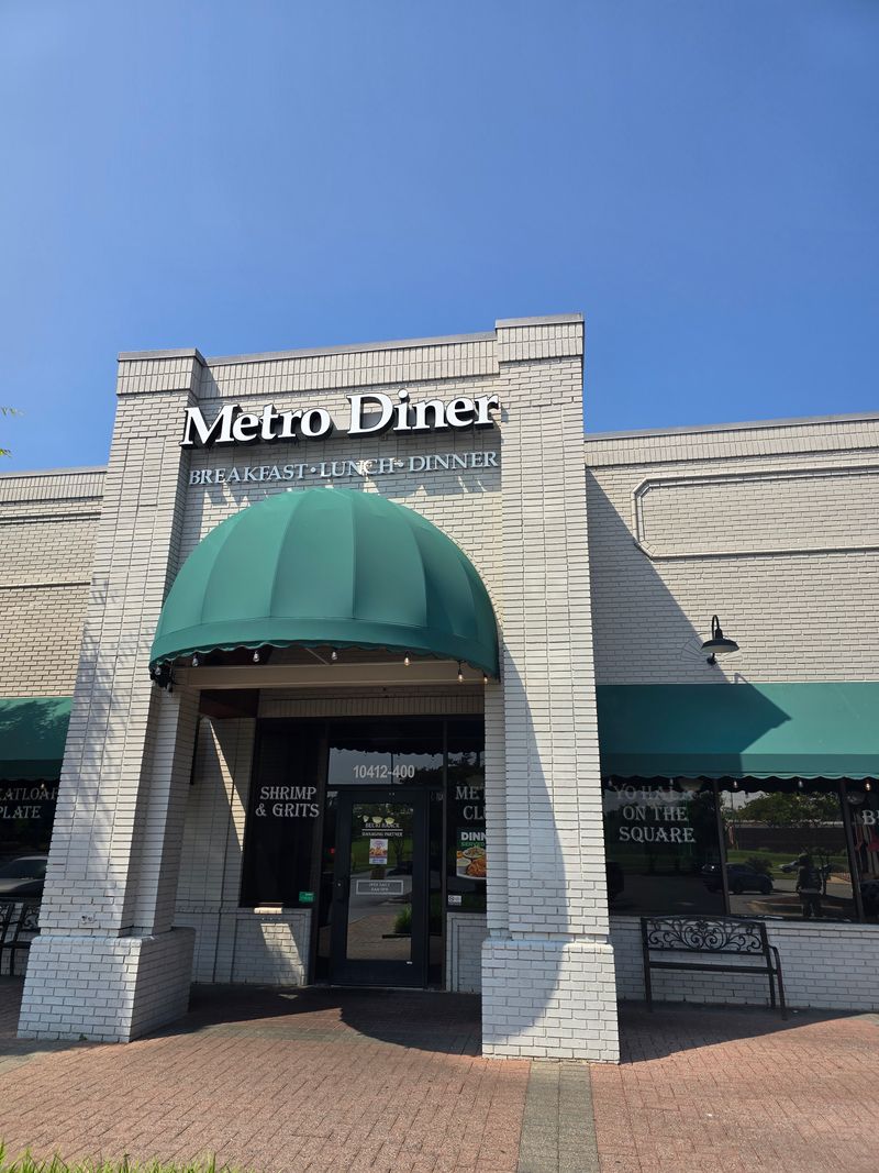 Timeless North Carolina Diners Everyone Swears By - Decor Hint Metro Diner, Matthews