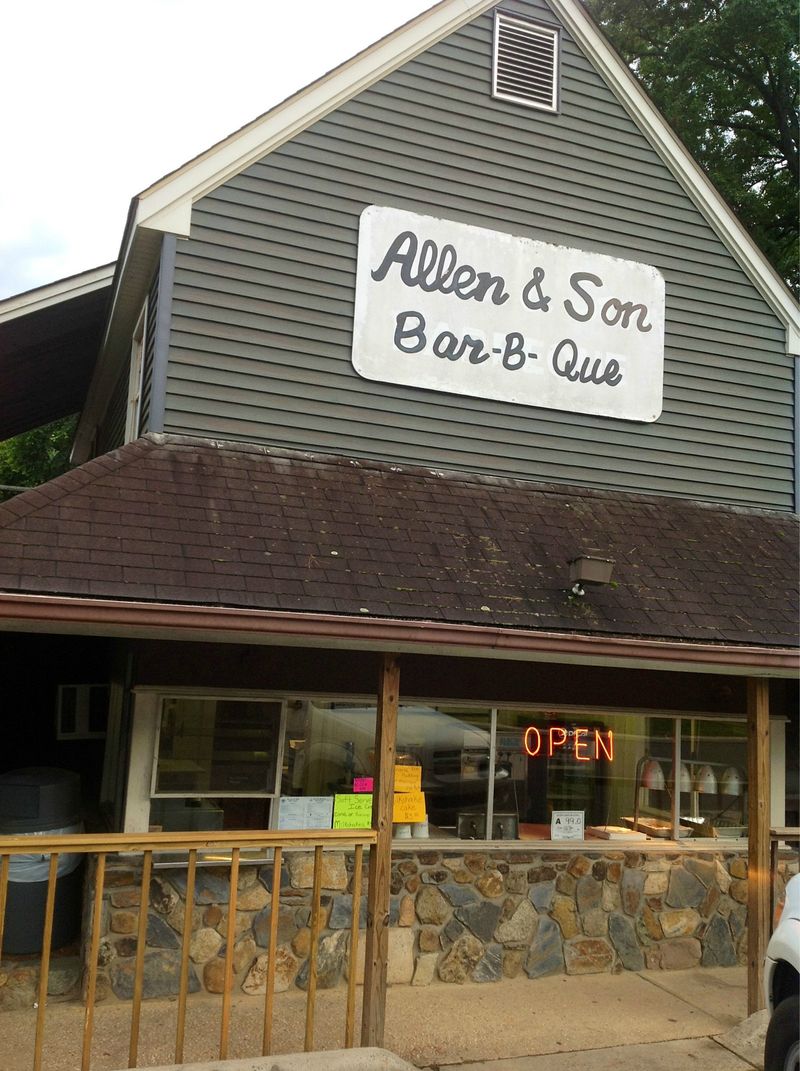 Allen & Son Bar-B-Que