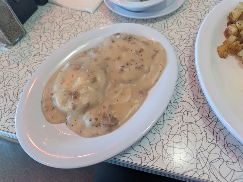 Biscuits And Sausage Gravy Worth The Hype