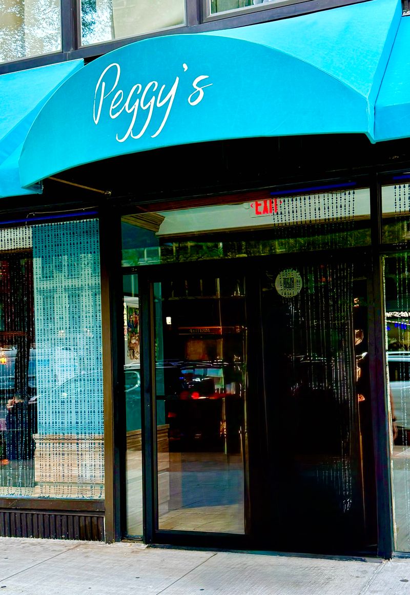 Beloved Georgia Restaurants Known For Their Incredible Homemade Pie - Decor Hint Peggy's Restaurant