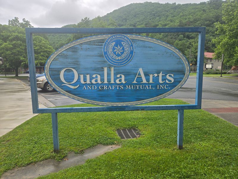 13 Rookie Mistakes To Skip When Visiting Cherokee, North Carolina - Decor Hint Overlooking Qualla Arts And Crafts Mutual