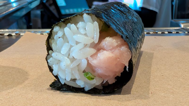 15 California Road Trip Foods Worth Pulling Over For Every Time - Decor Hint California Roll
