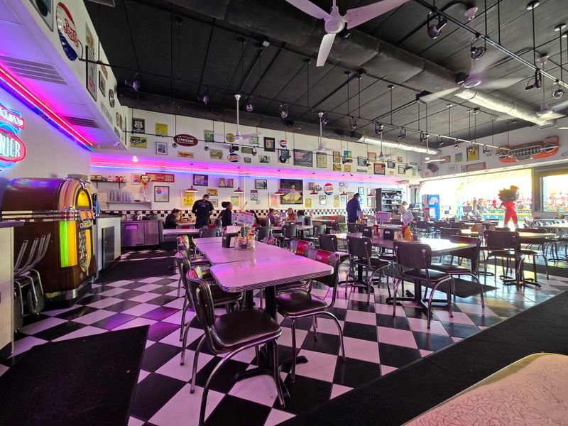 Doo Wop Diner