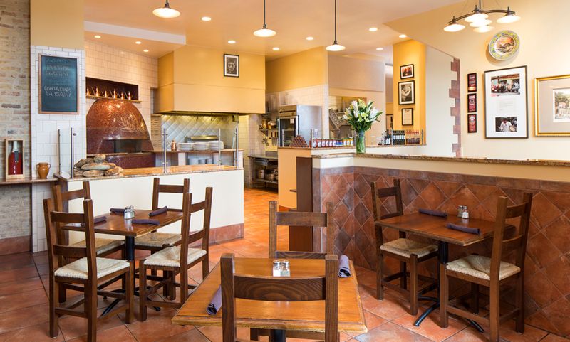 The 11 Illinois Italian Spots Locals Rarely Brag About But Always Visit - Decor Hint Spacca Napoli Pizzeria