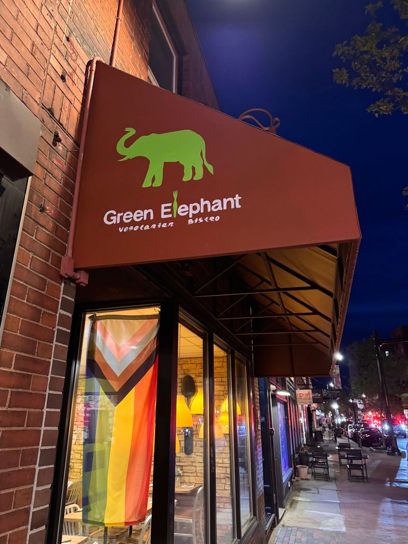 Green Elephant Vegetarian Bistro
