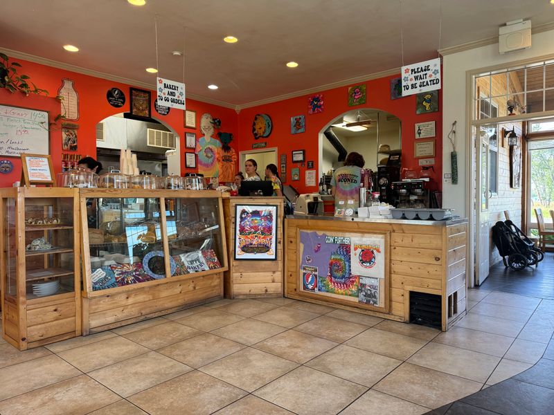 The Grateful Bread Bakery & Restaurant