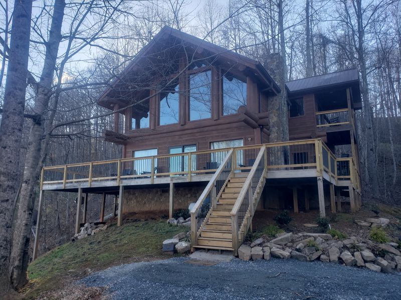 Carolina Mountain Vacation Rentals, Inc.