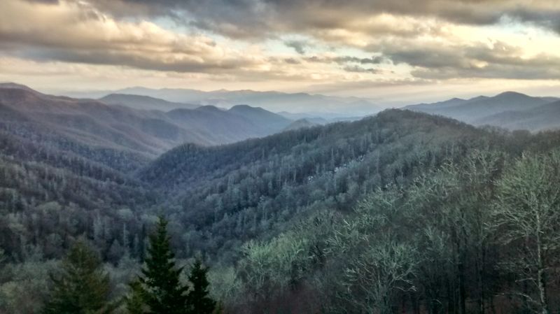 13 Rookie Mistakes To Dodge In North Carolina's Smokies - Decor Hint Heading To Remote Areas Without Checking Your Fuel Gauge