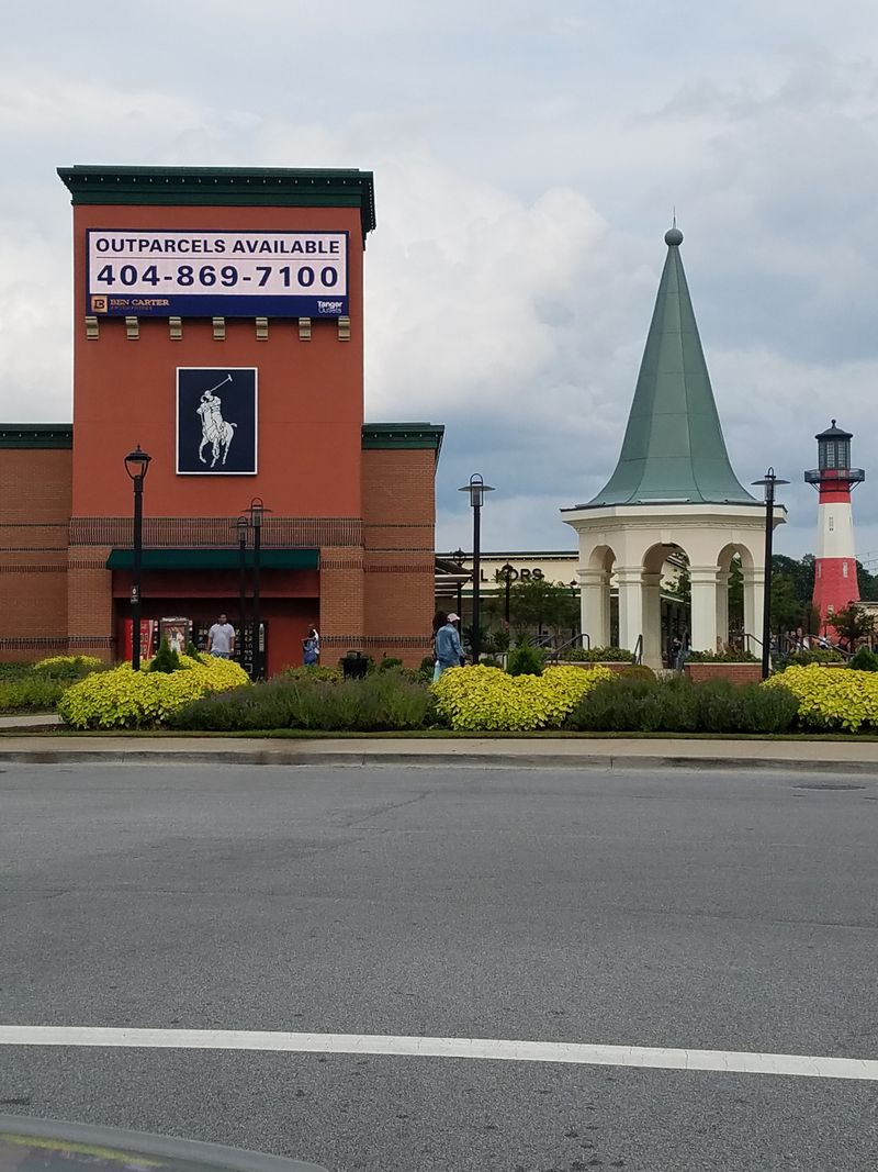 Growing City with Modern Amenities