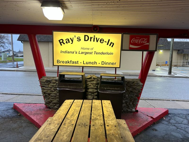 Ray’s Drive Inn